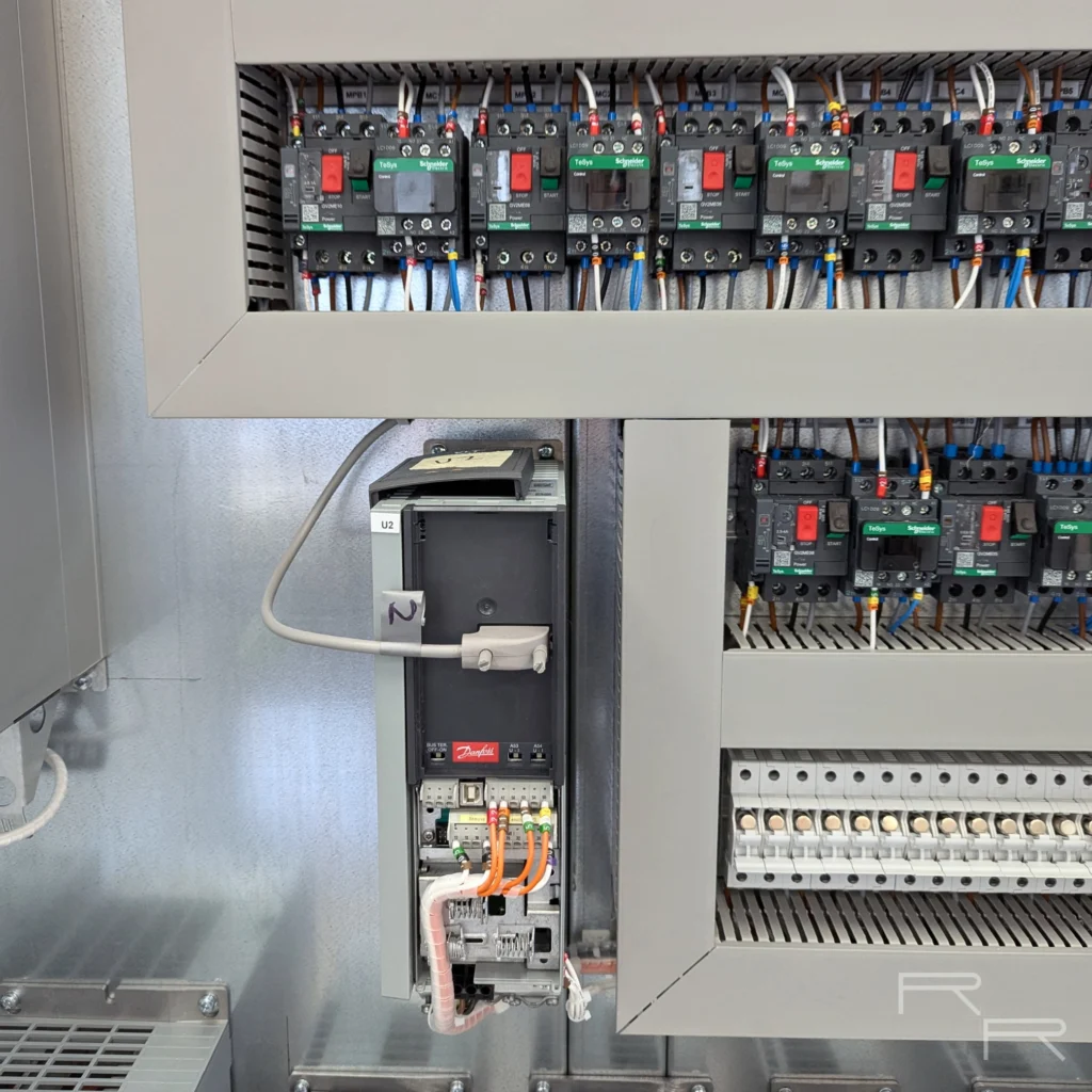Schneider TeSys direct-on-line starters with GV2ME motor protection circuit breakers